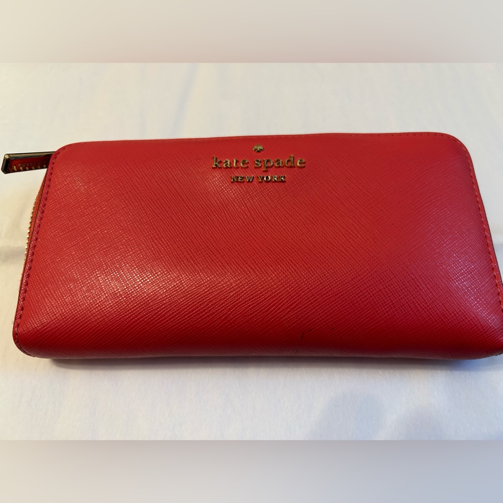 Kate Spade Vibrant Pink Large Continental Wallet with zipper closure.Gently Used